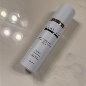 Matte Universal Tinted Moisturizer SPF 46 - Cream
